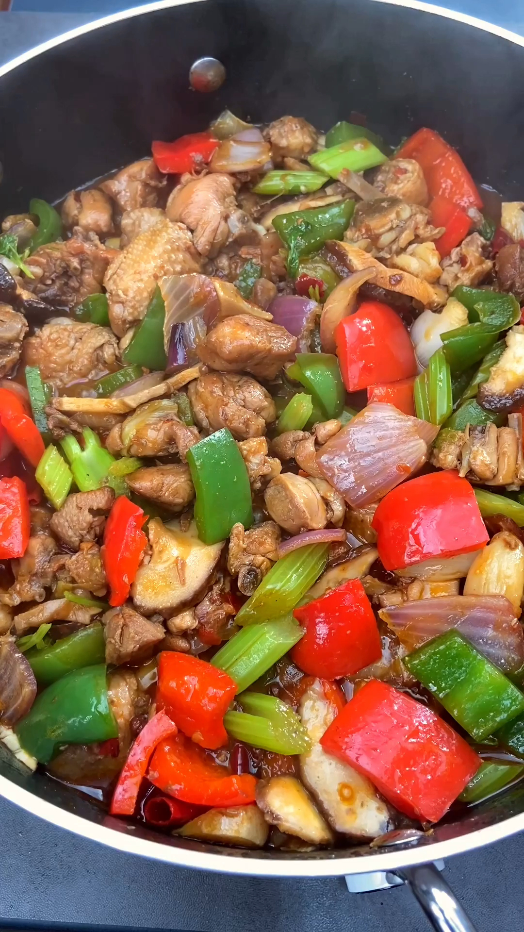 鸡肉这样做,简单又好吃,正宗鸡公煲,炒鸡_
