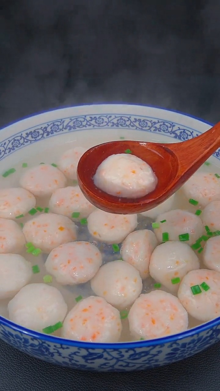 #美食#我告诉你想吃鱼丸你就按我这个做法，真的简单方便几分钟做好一道汤