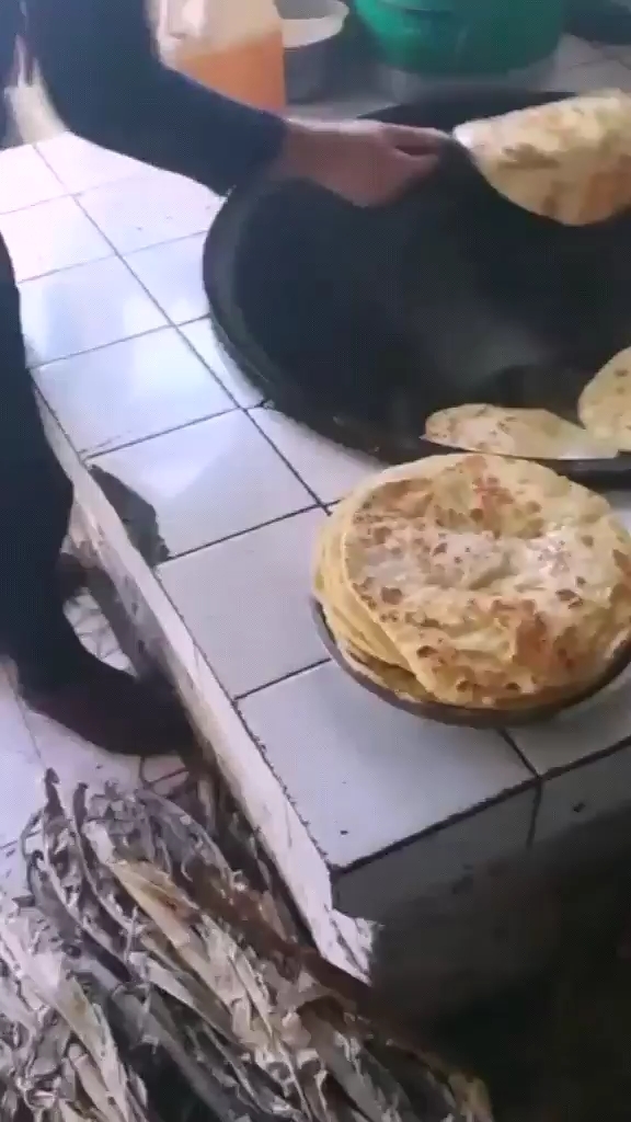 想起了妈妈做的大油饼,酸菜土豆丝汤