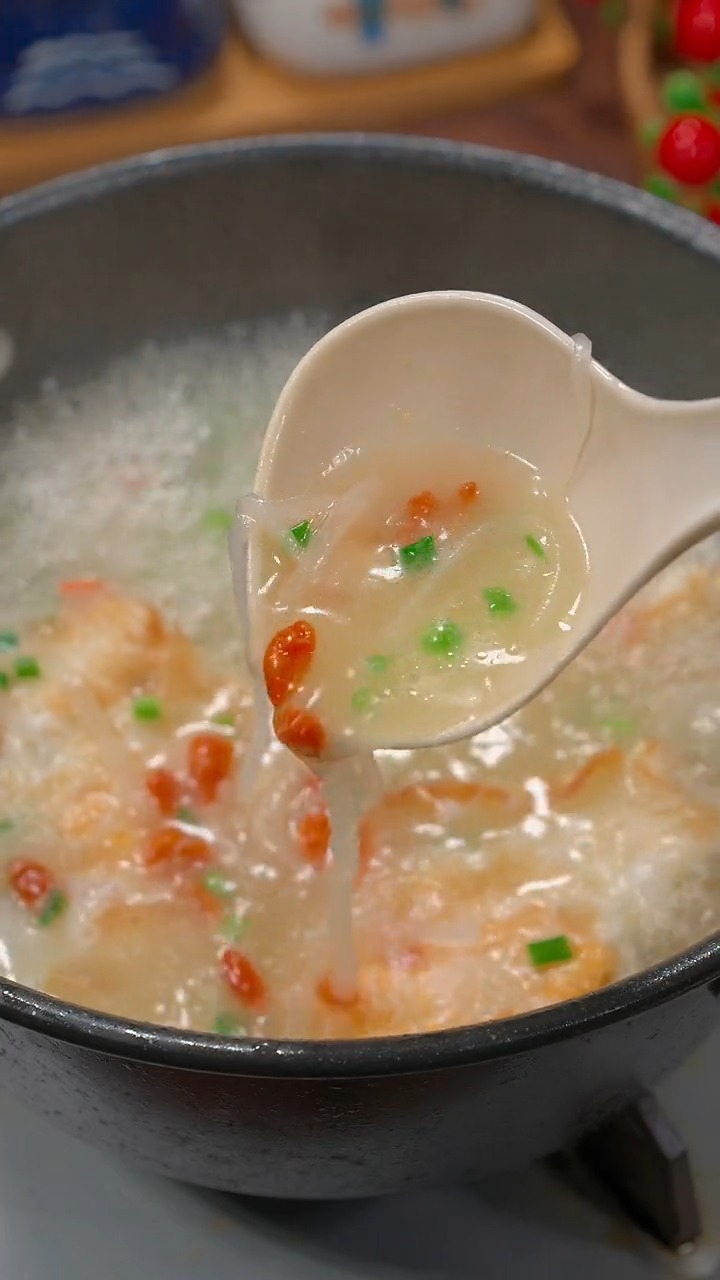 白萝卜和鸡蛋一起煮汤,清甜鲜美,孩子们抢着吃