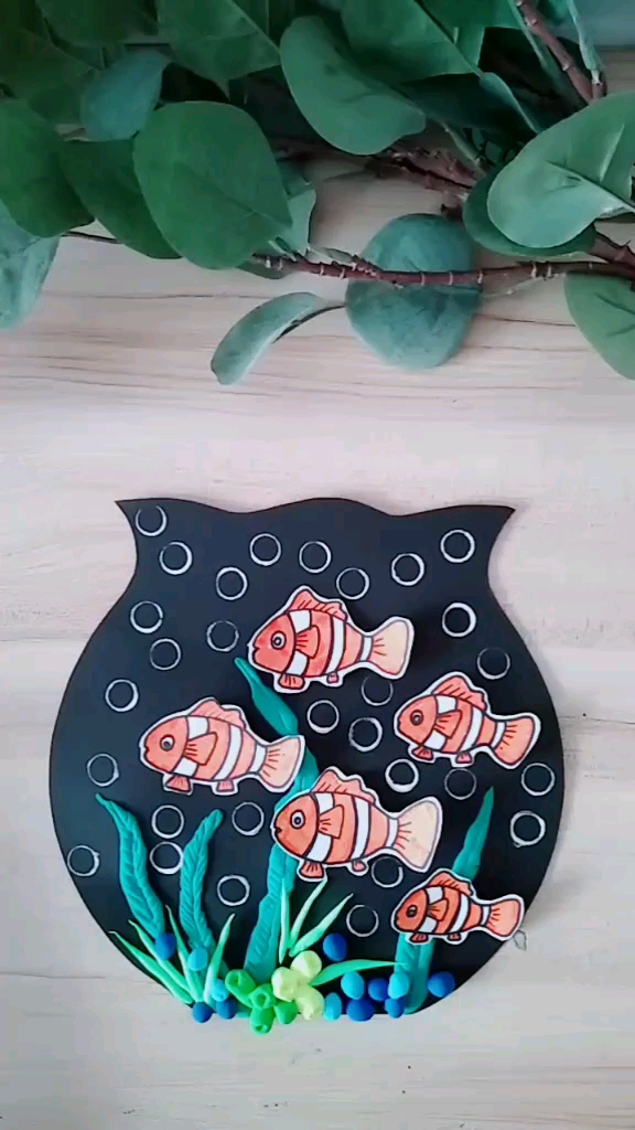 #创意儿童画   小丑鱼,四五岁的小朋友就可以画哦!