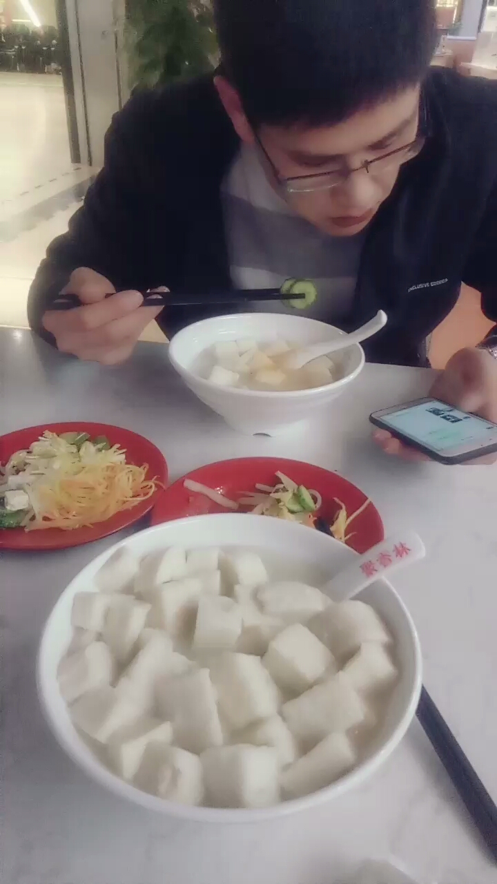 面汤煮馍