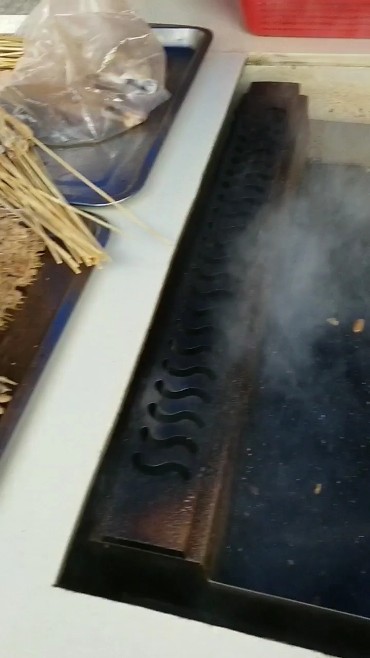 铁板鸭肠 