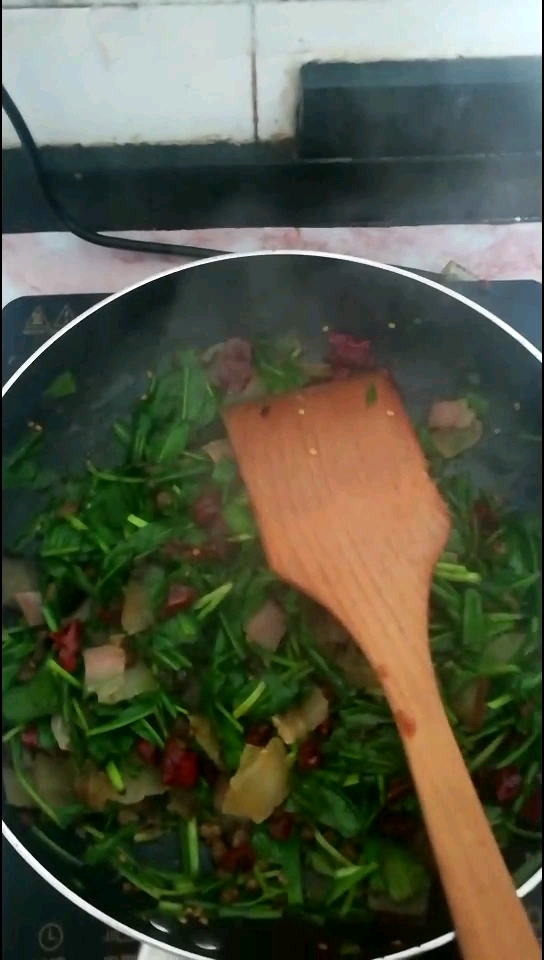 腊肉炒野菜,剪刀菜,我最喜欢野菜了,纯天然