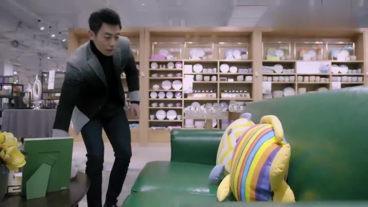 漂洋过海:郑楚在街边看到亲嘴鱼,想起苏芒,直接买下