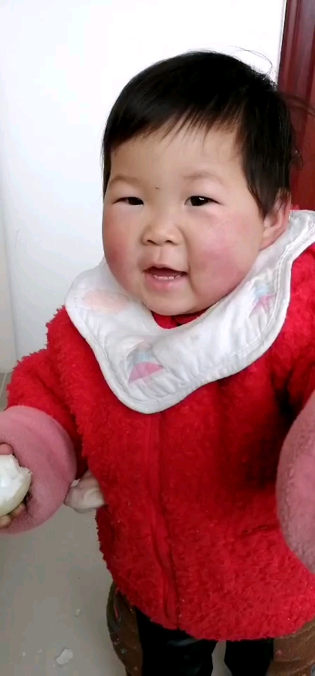 宝宝第一次吃鸭蛋