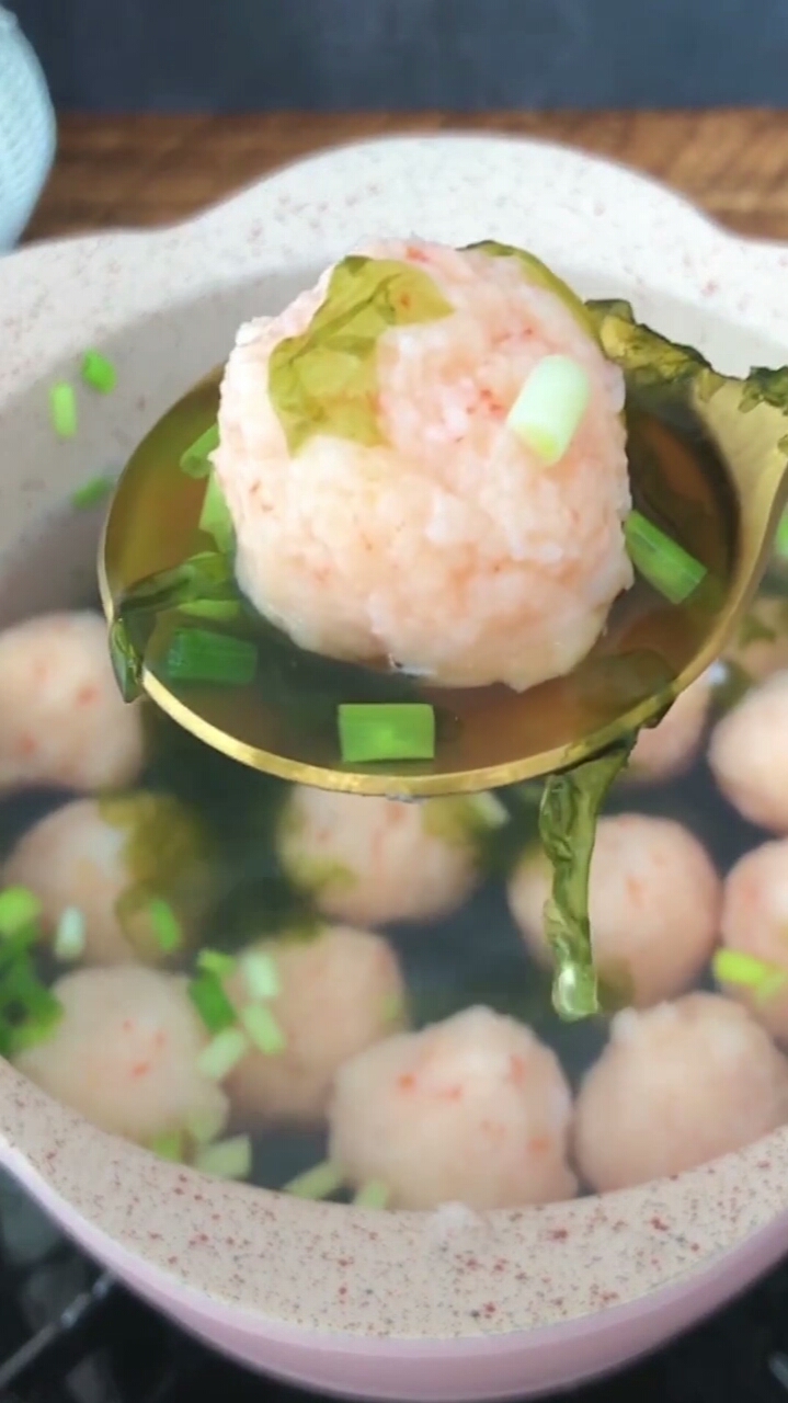 减肥必喝的虾滑紫菜汤,美味营养又健康
