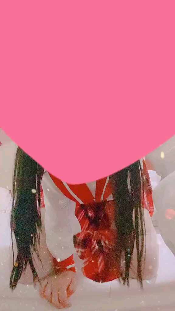 萝莉我是一棵白菜种在地里没人疼没人爱