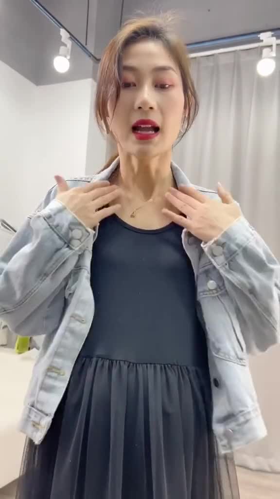 孕孕孕孕妇网纱裙牛仔外套腰部松紧弹力不勒肚子外套面料柔软亲肤现在的温度穿刚刚好合适穿搭孕妇