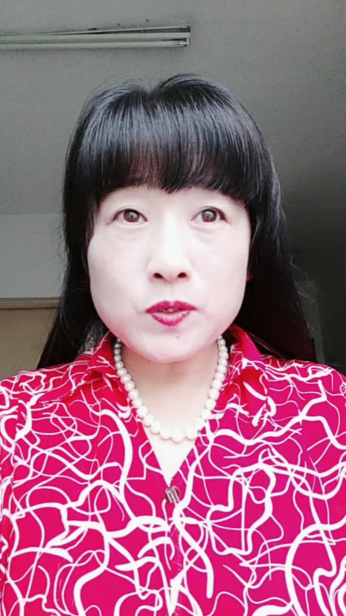#夏日穿搭#女性多吃芹菜好处有以下几点。