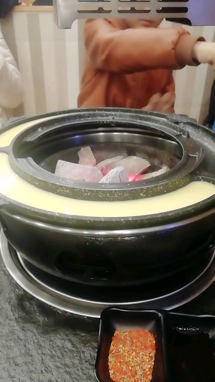 网红牛魔王烤肉店