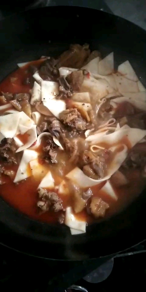 辣子鸡拌面