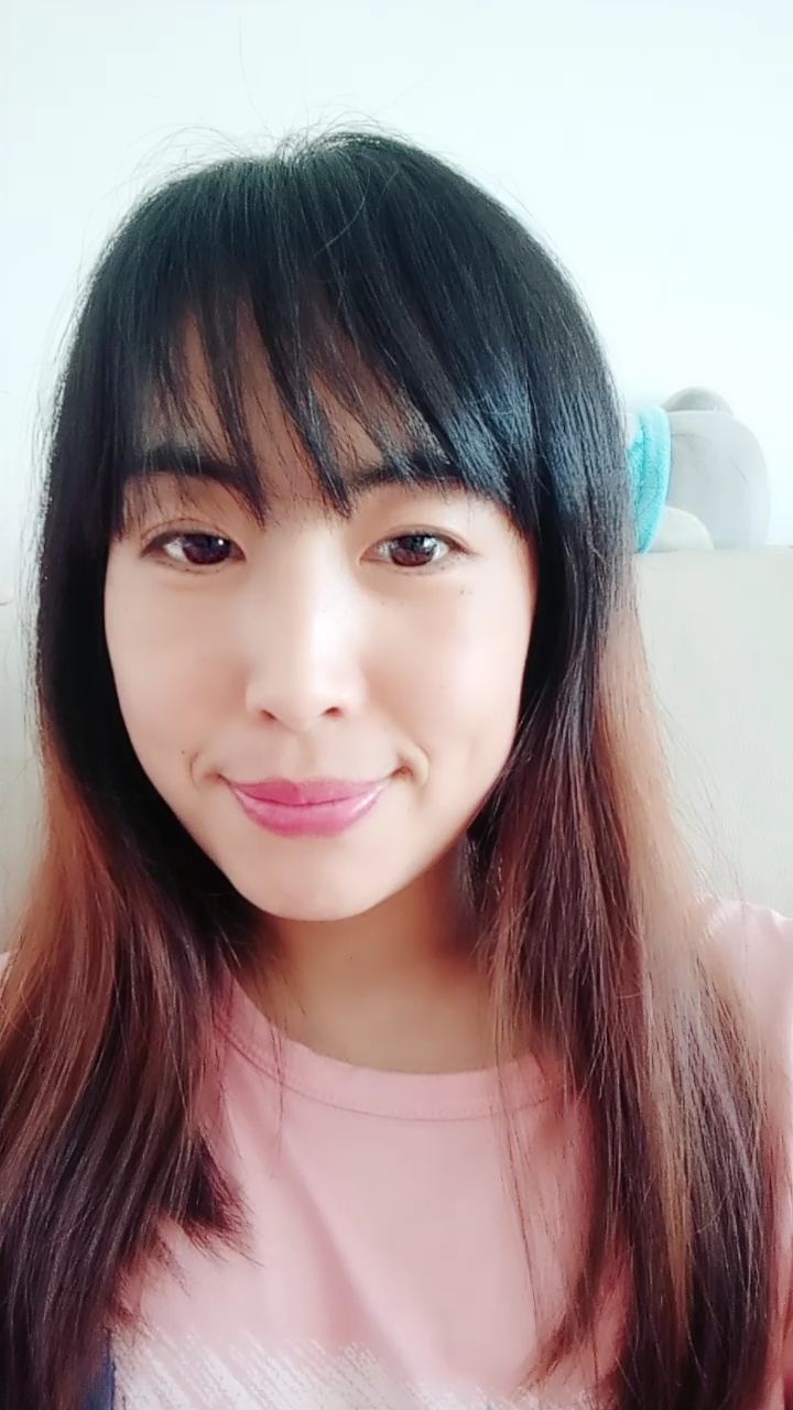 雪白一群鹅,湖里来游过,嘴家门前过,肚家门前落,猜一食物