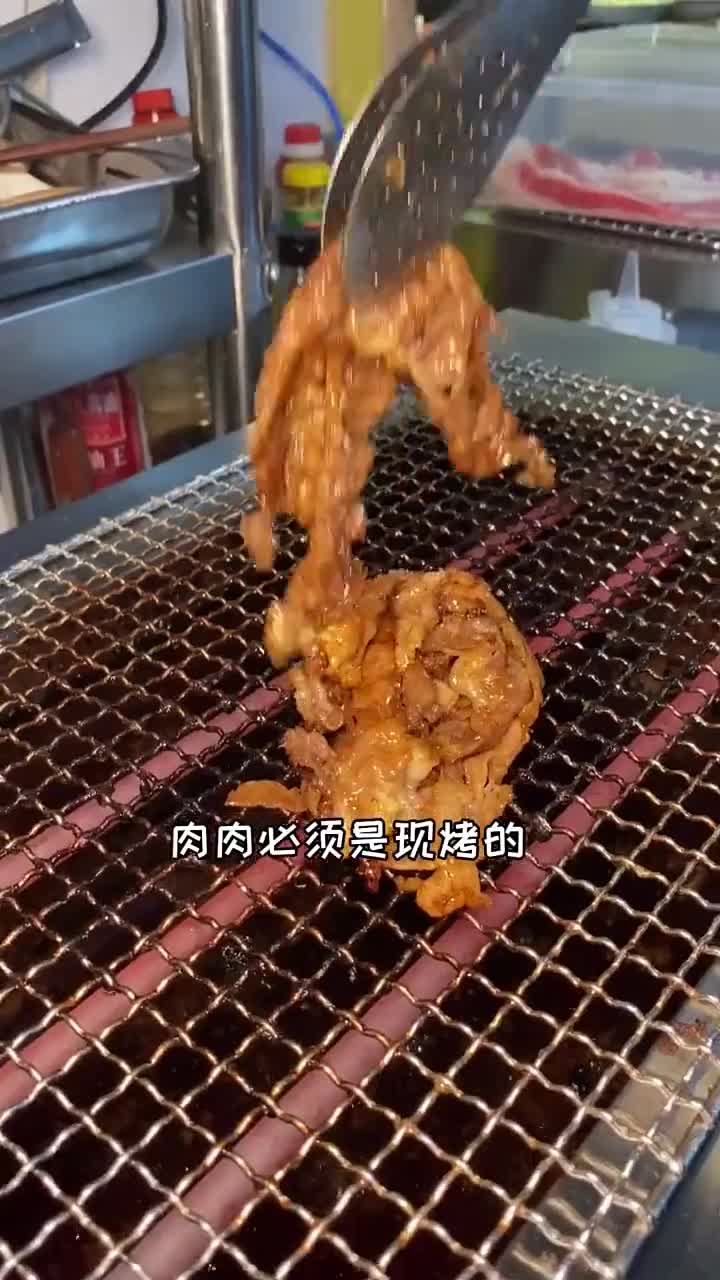 日式烧肉饭,看着就要流口水了。