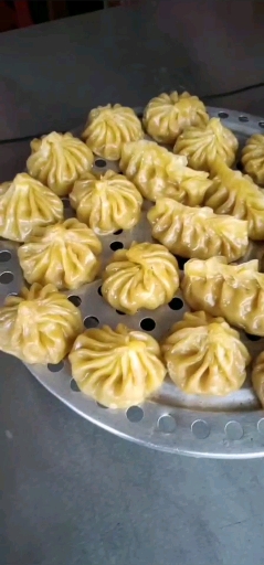 #烫面饺子皮#烫面饺子皮,外观光滑透亮,口感劲道十足不粘牙