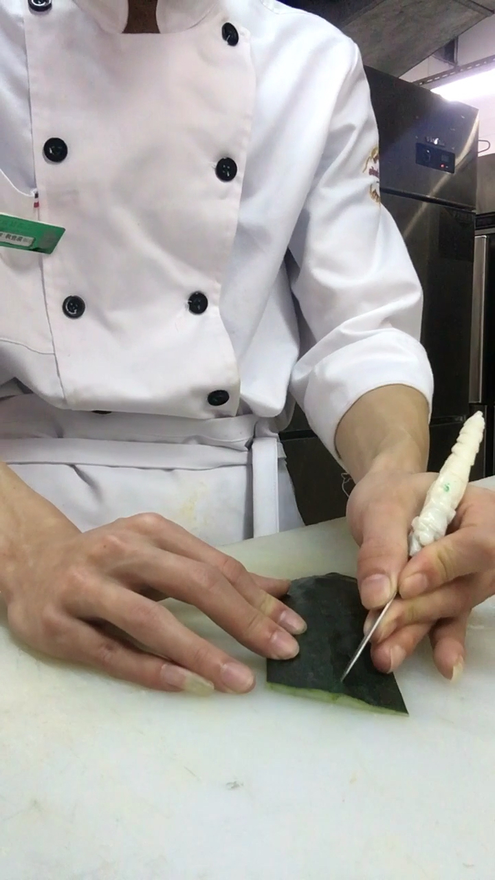 #寻找最牛手艺人#瓜皮雕刻,鱼骨教程