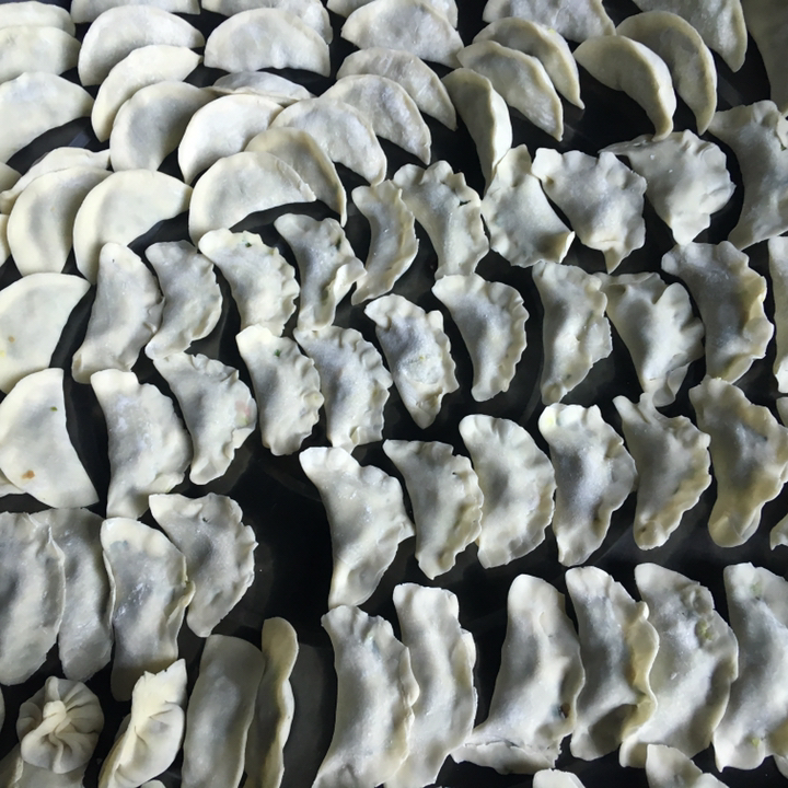 #这个春节宅家里#一家人包饺子,图二是我包的