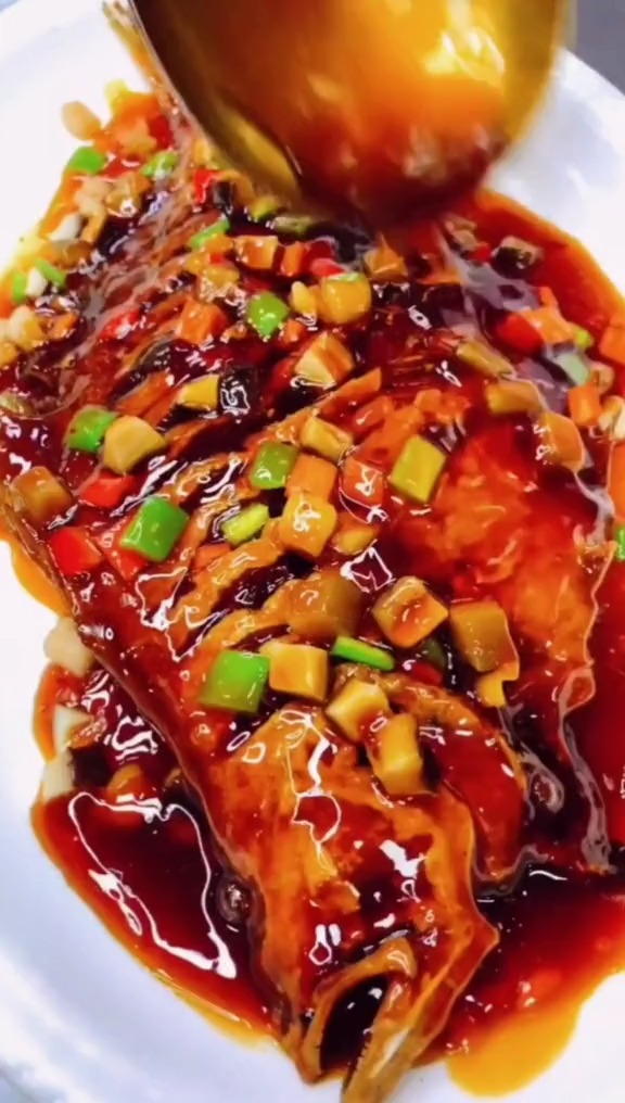 大厨师干煸海鱼美食教程