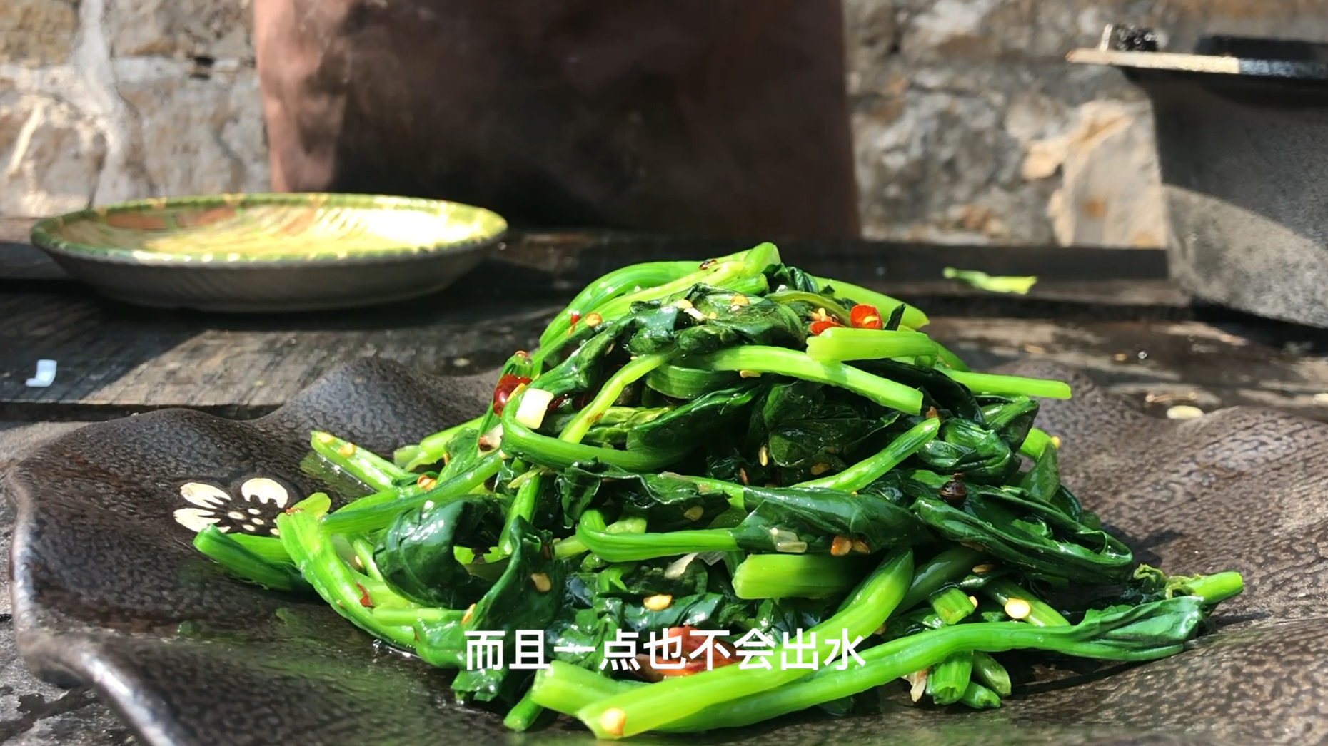 菠菜教你这样炒,颜色碧绿,口感还非常脆!