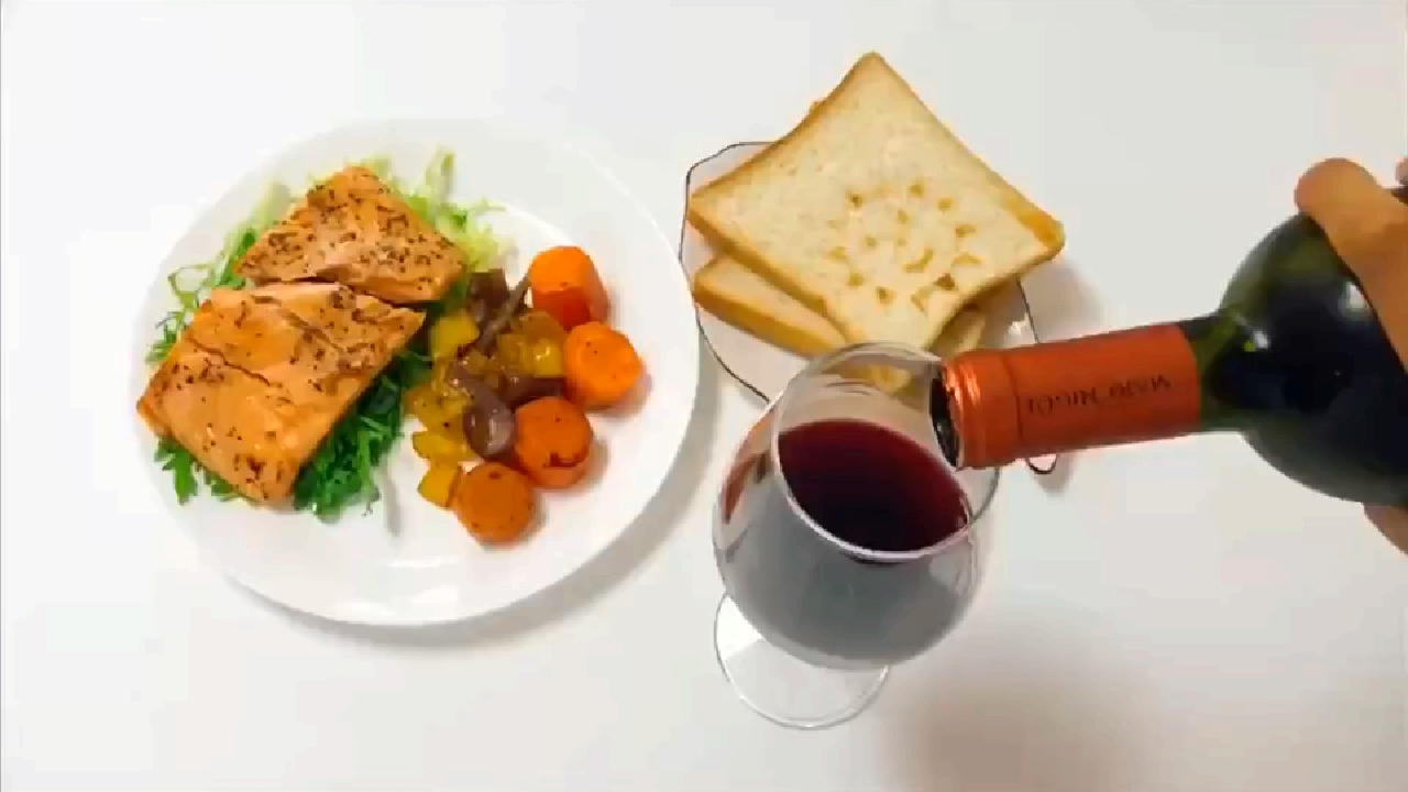 今日宜吃:香煎三文鱼
