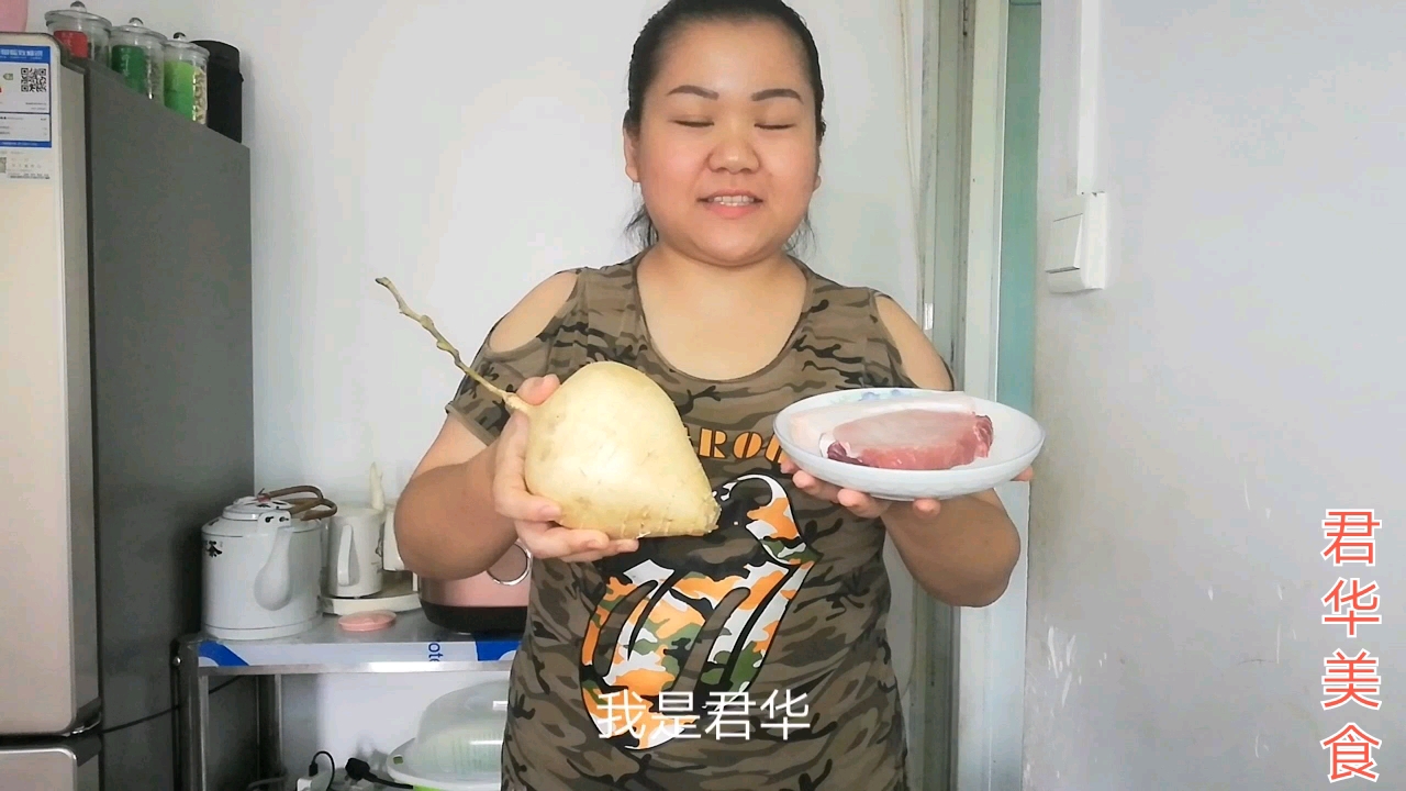凉薯炒肉,凉薯既是水果又是蔬菜,比生吃更美味