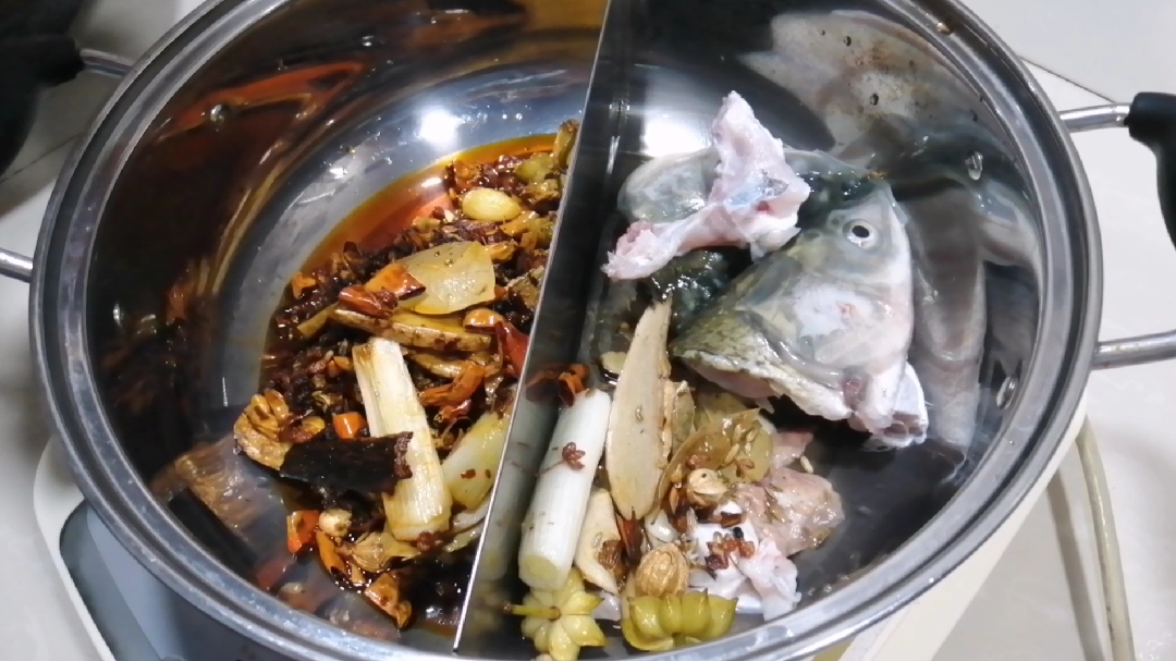 爱吃火锅的小伙伴收藏了,超好吃的底料配方,蝴蝶鱼片波姐教给你