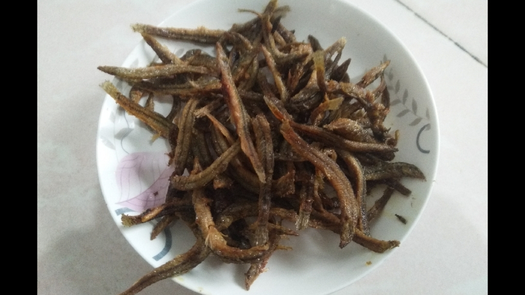 干炸原味小河鱼的制作