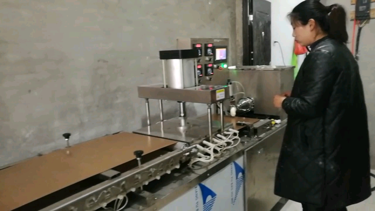 大开眼界,烤鸭饼机,烙馍机,单饼机三位一体机器就是好用