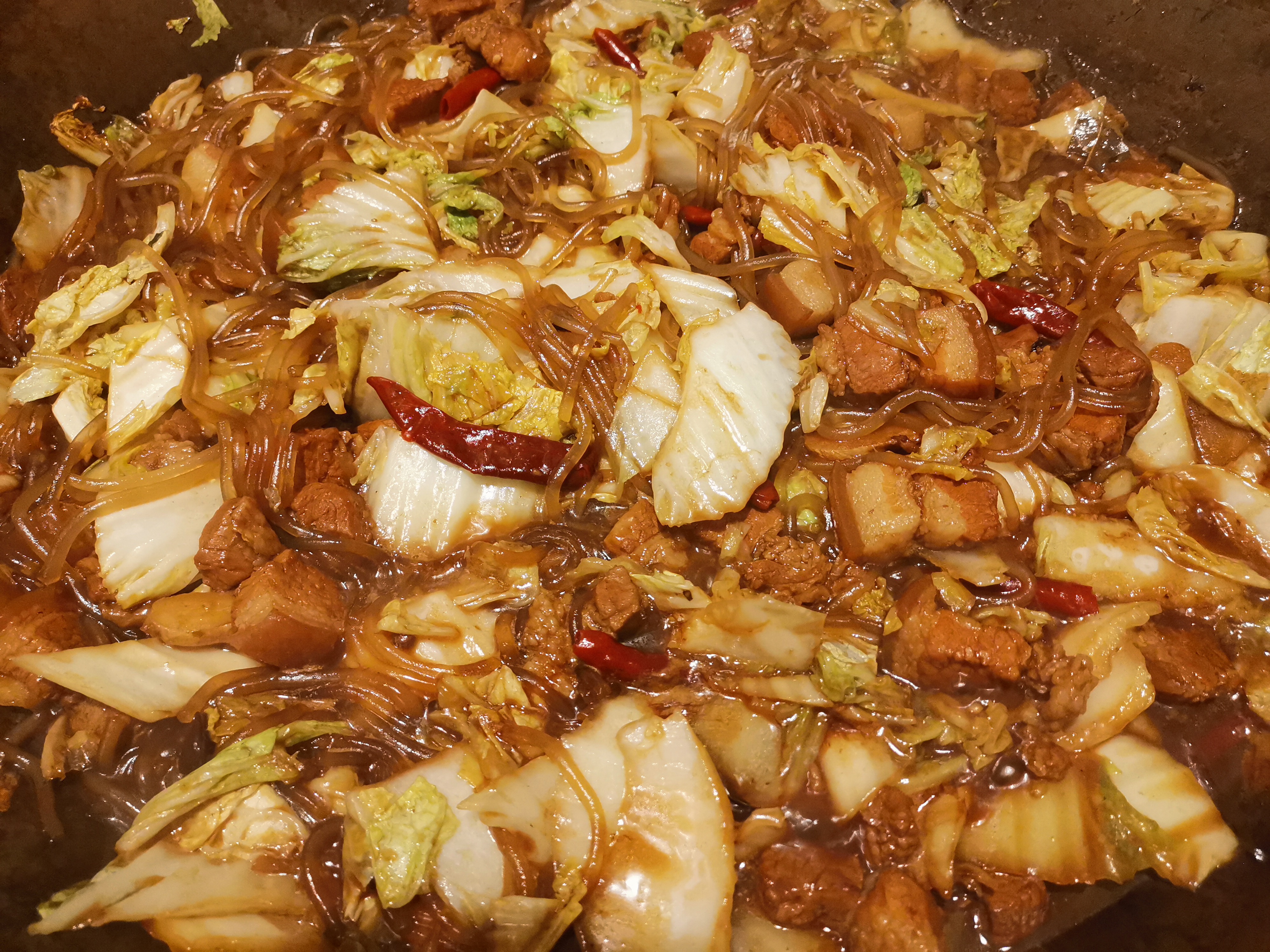 红烧肉白菜炖粉条,太棒了