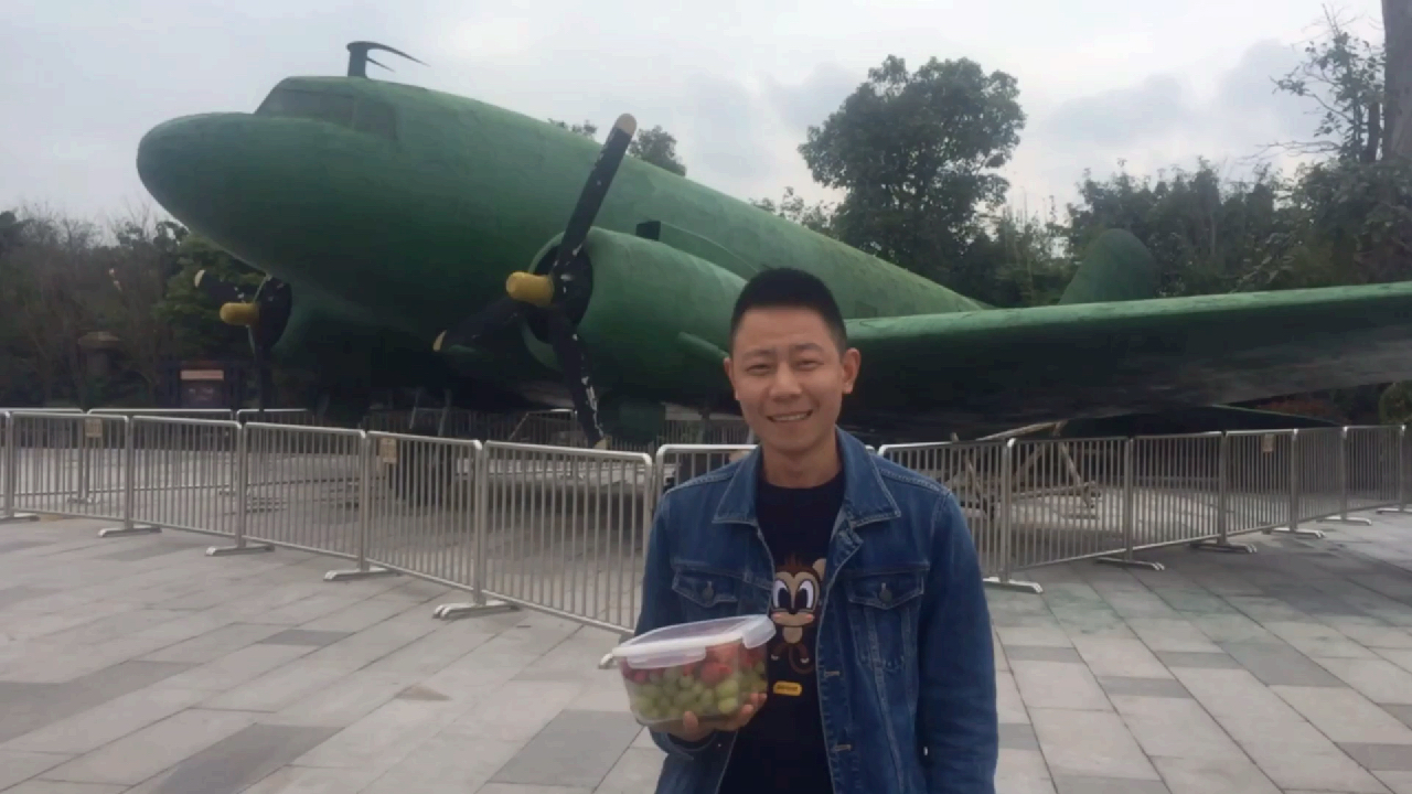 重庆两江影视城(民国街)有什么乐子?一起去看个大概吧