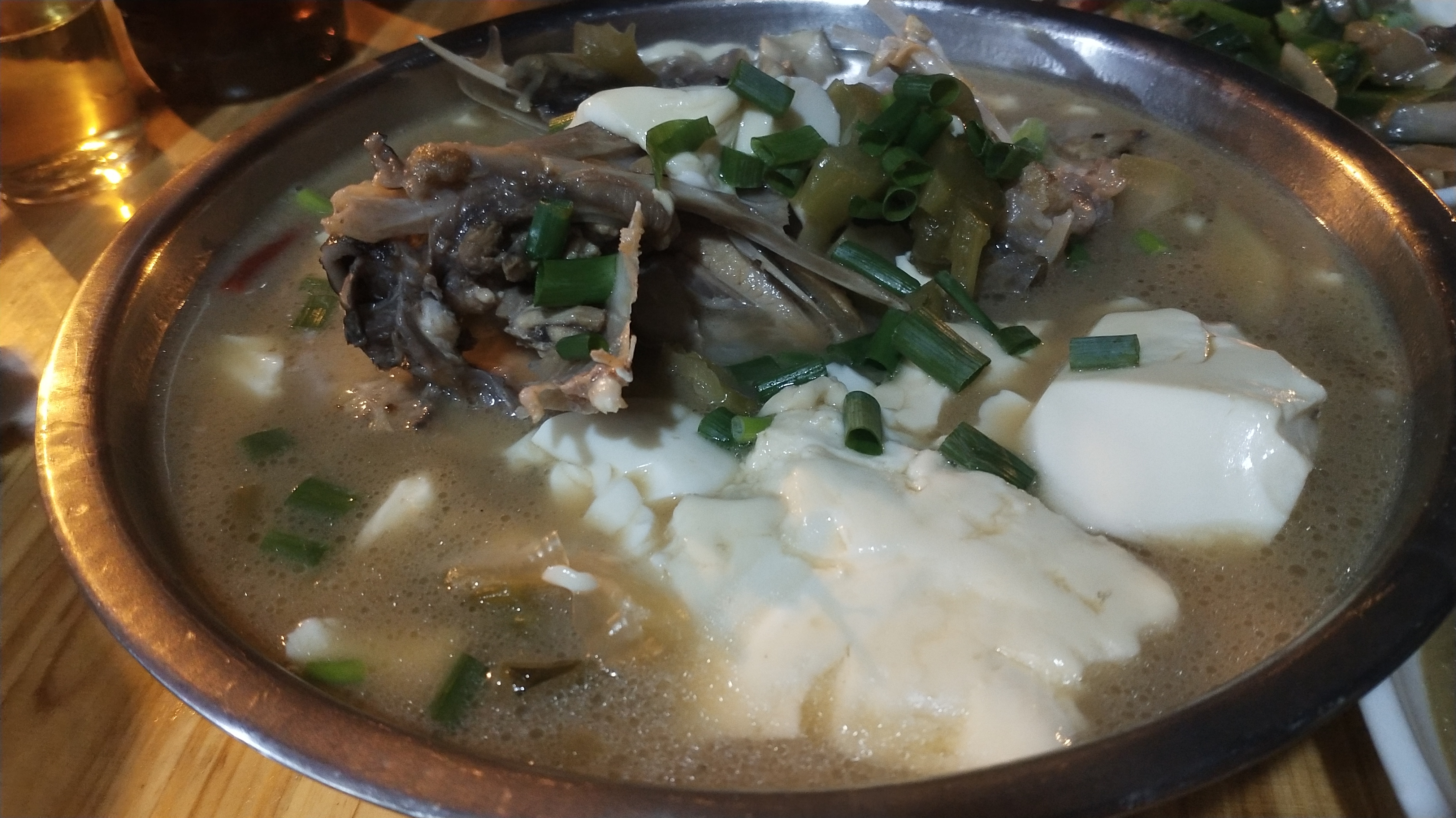 小伙带你品尝,温州特色鳗鱼酸菜豆腐汤,这也太好吃了吧
