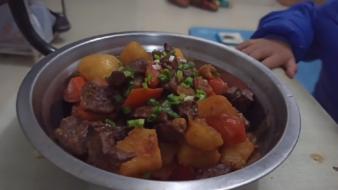 安安妈做土豆胡萝卜炖牛肉还可以