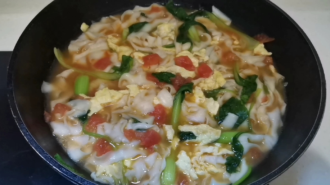 老闫做菜:西红柿鸡蛋面