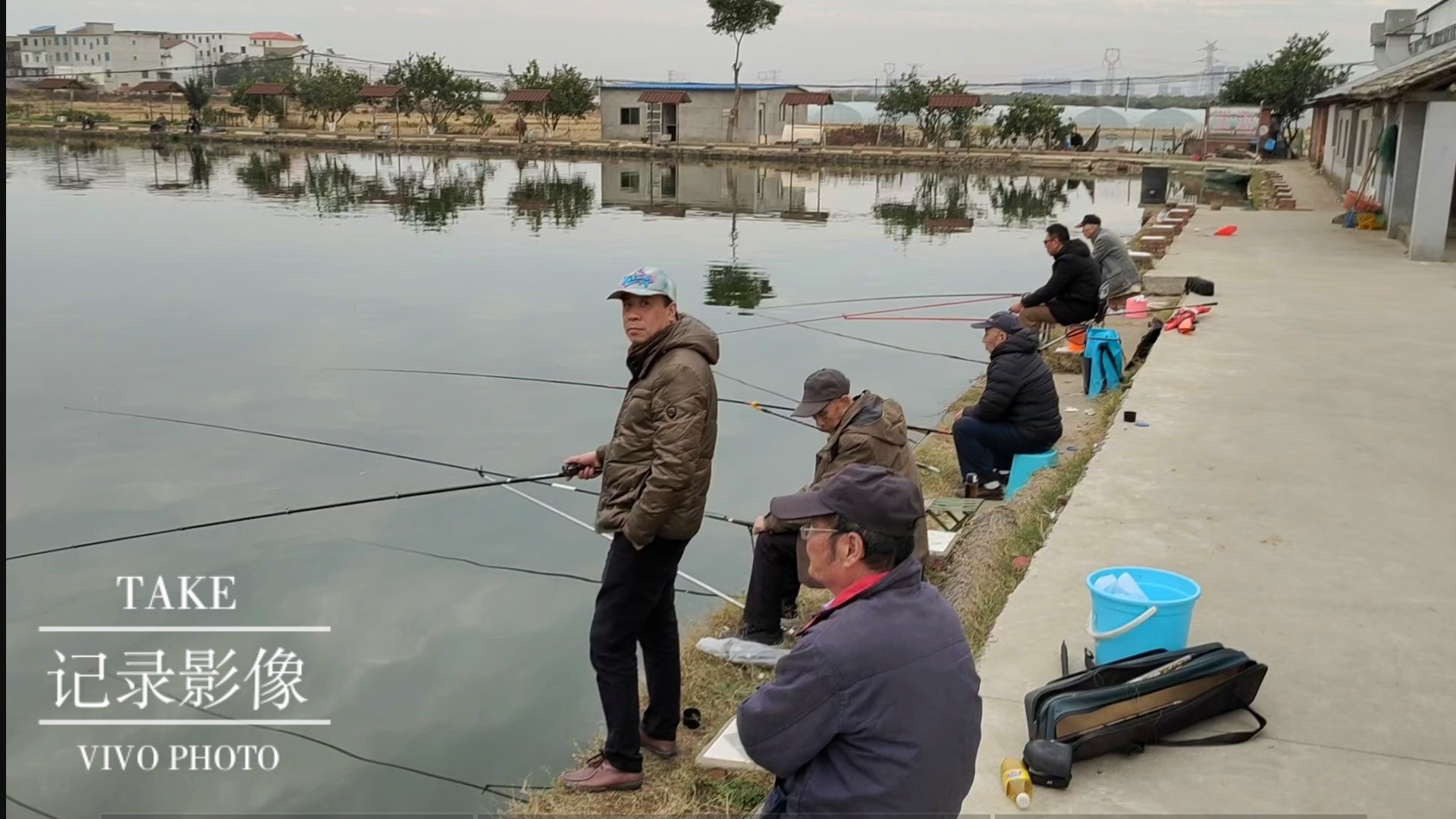 南昌蒋巷钓鱼园基地,鱼塘里为什么会漂浮着死鱼?原来是这么回事