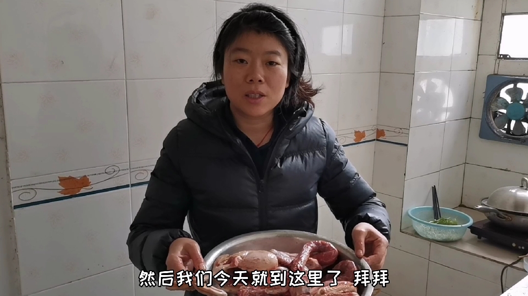 快过年了,农村女汉子准备年货,第一次亲手杀鸭子,吐槽恶心死了
