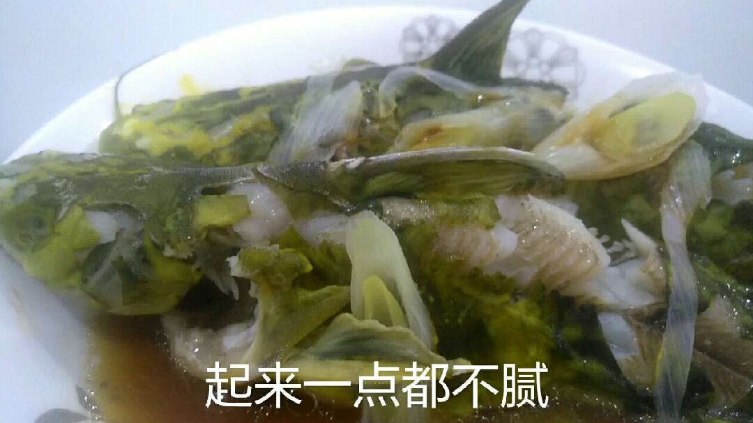 买两条嘎鱼不煮不煎不炸,做出来味道鲜香,汤汁非常的下饭