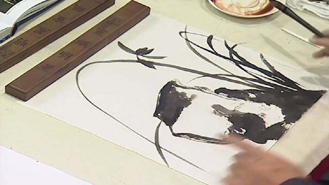 国画画大虾视频 国画小鸟的画法