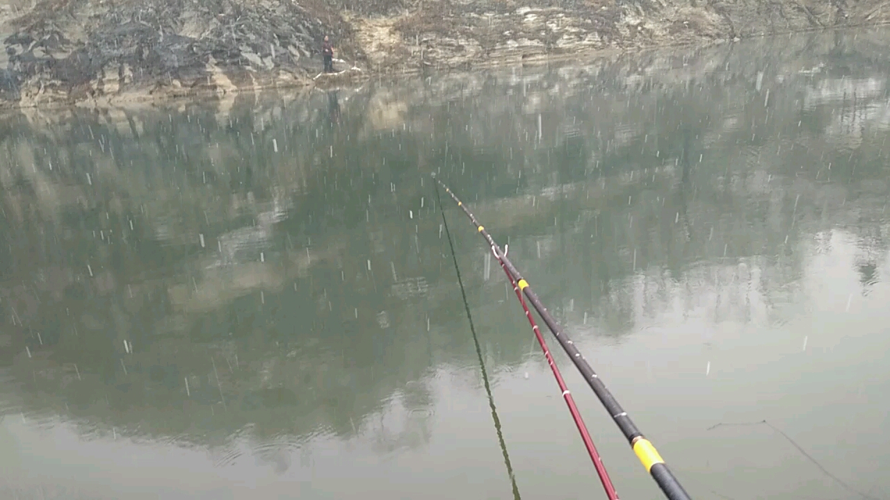 大雪天秦岭山中探钓雅罗鱼