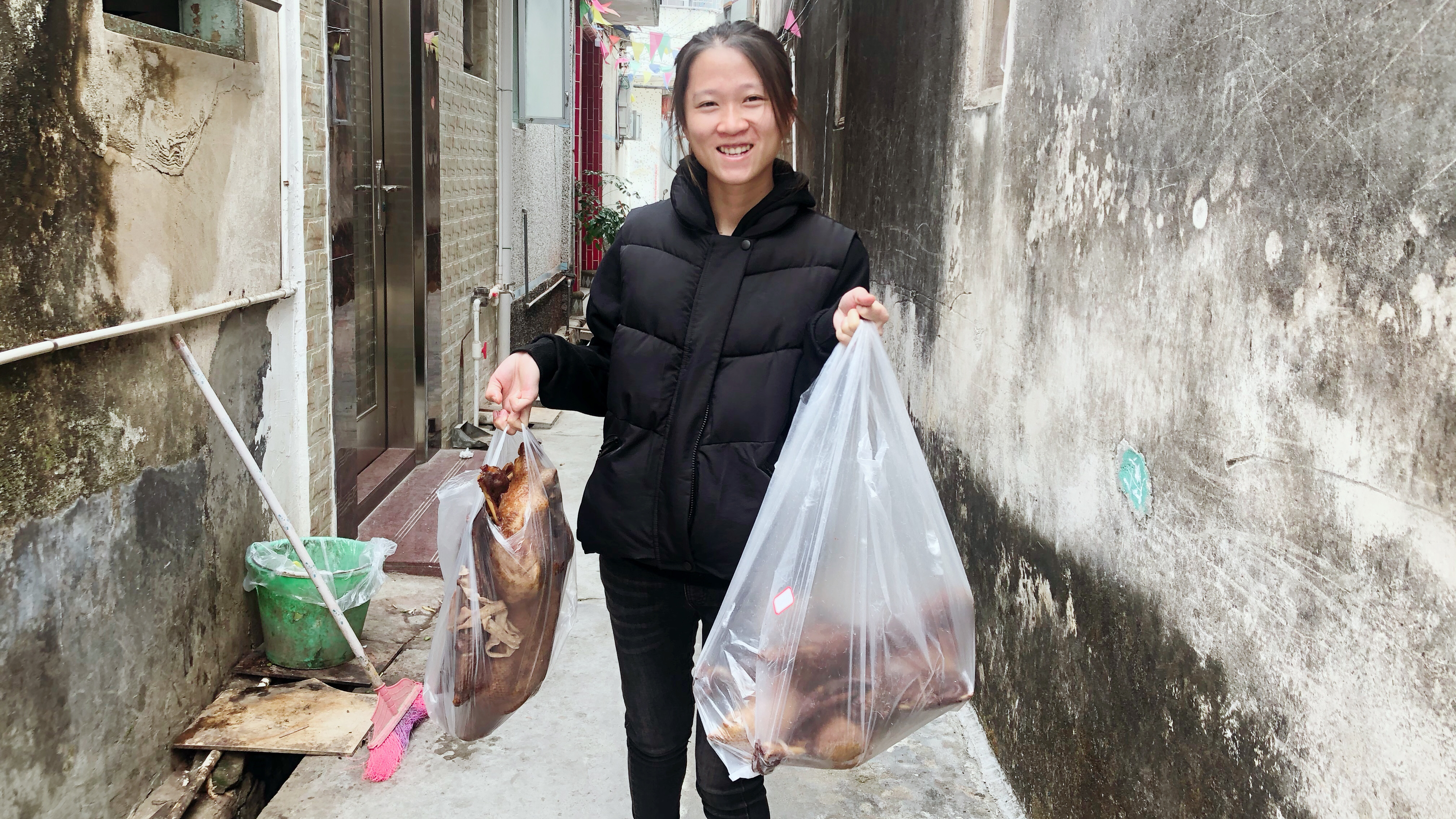 听说汕头卤鹅好吃,丫丫一次性买了两只,花了800多,你们吃过吗