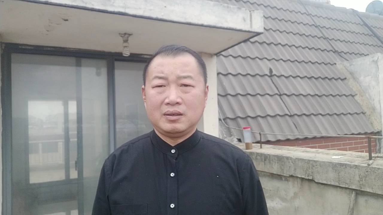 楼顶自建鱼池,自动控制,常年不要换水,八年前建造的鱼池