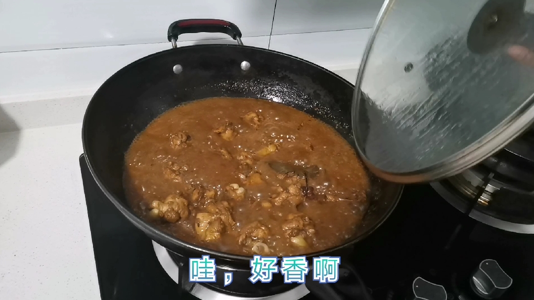 农村宝妈烧香辣鸡翅根,孩子们太久没吃了,一上桌就开抢吃美了