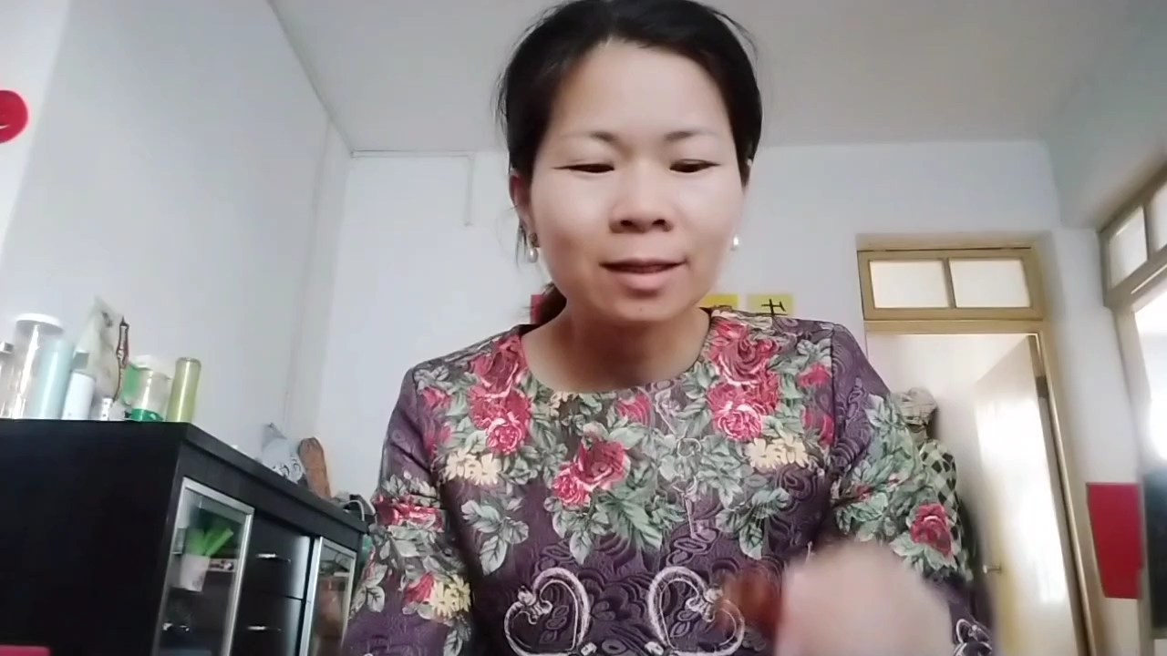 桃胶银耳红枣枸杞糖水非常好喝,莲子姐姐是这样炖的