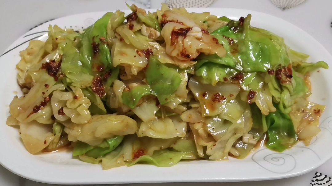 老闫做菜:炝拌麻辣包菜