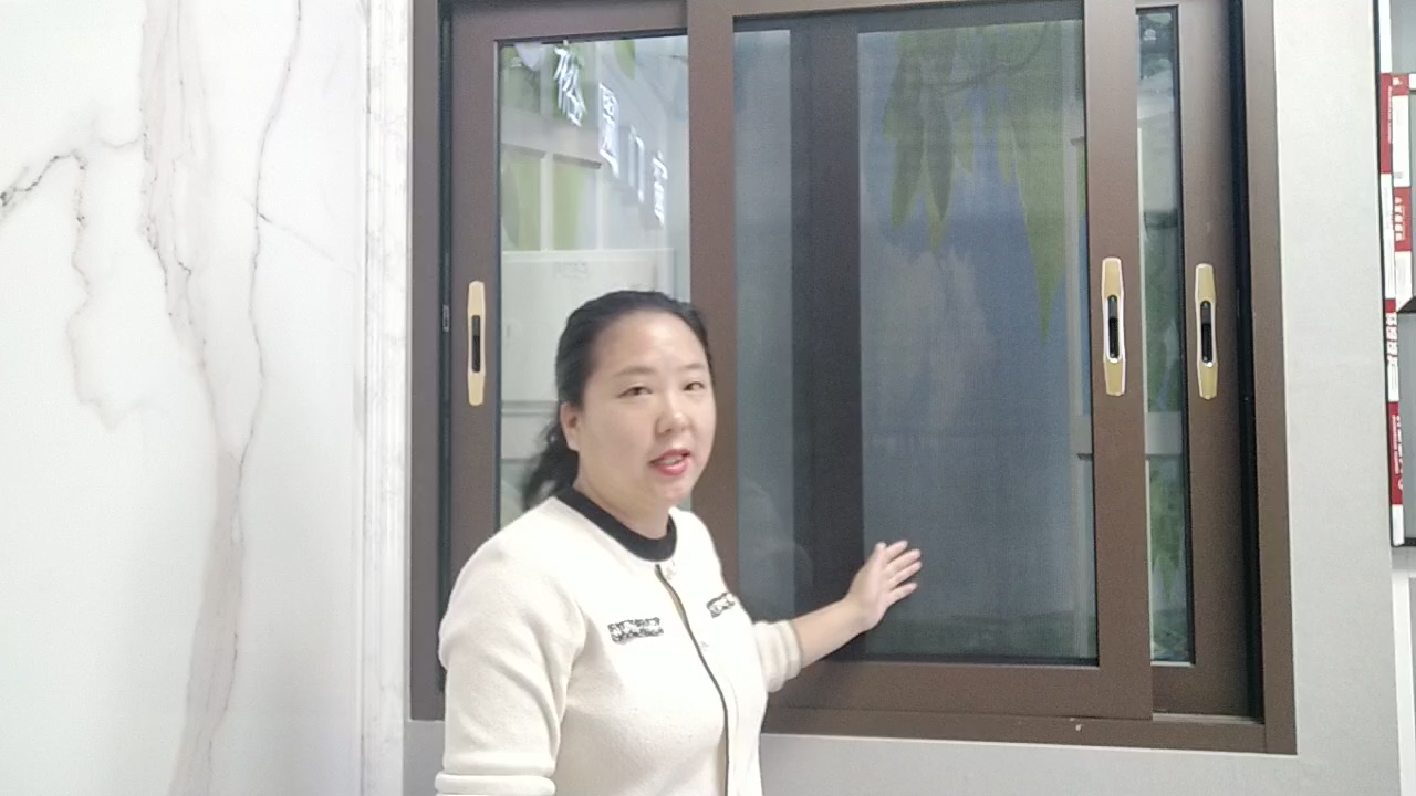 如何一款推窗百分之80的,一款卖的最火的高档三轨推拉窗封阳台