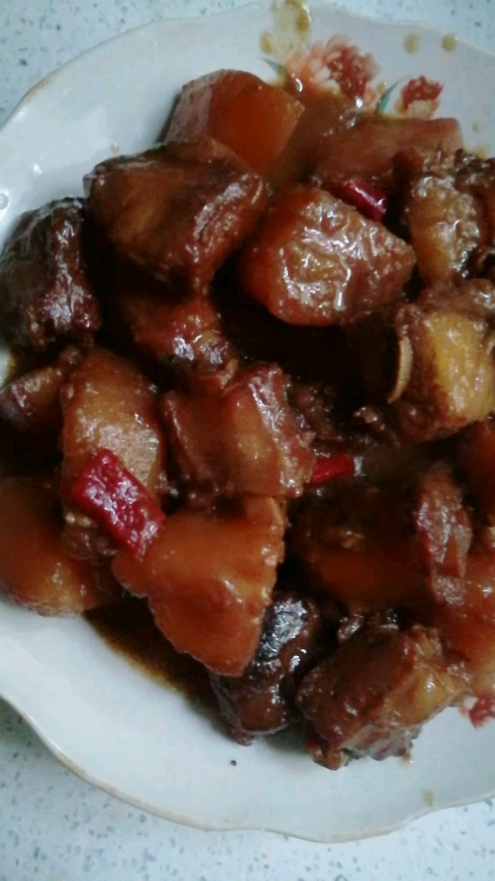 红烧土豆排骨