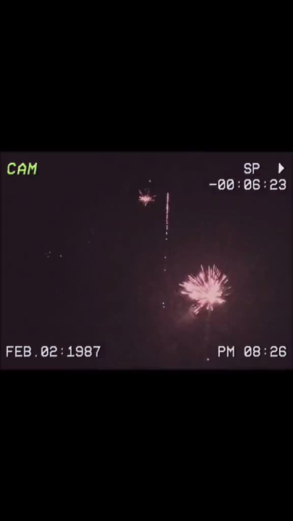 用剪映出大片剪映教你用手机调出年代的蒸汽波滤镜蒸汽波复古风手机剪辑