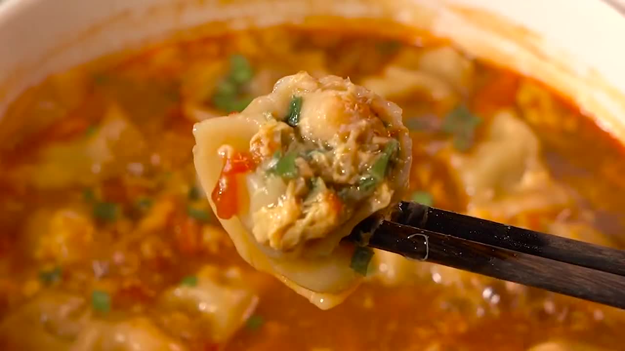 #自制美食#天气冷冷的，每天到家就想来碗热乎的水饺吃吃暖暖的很舒服