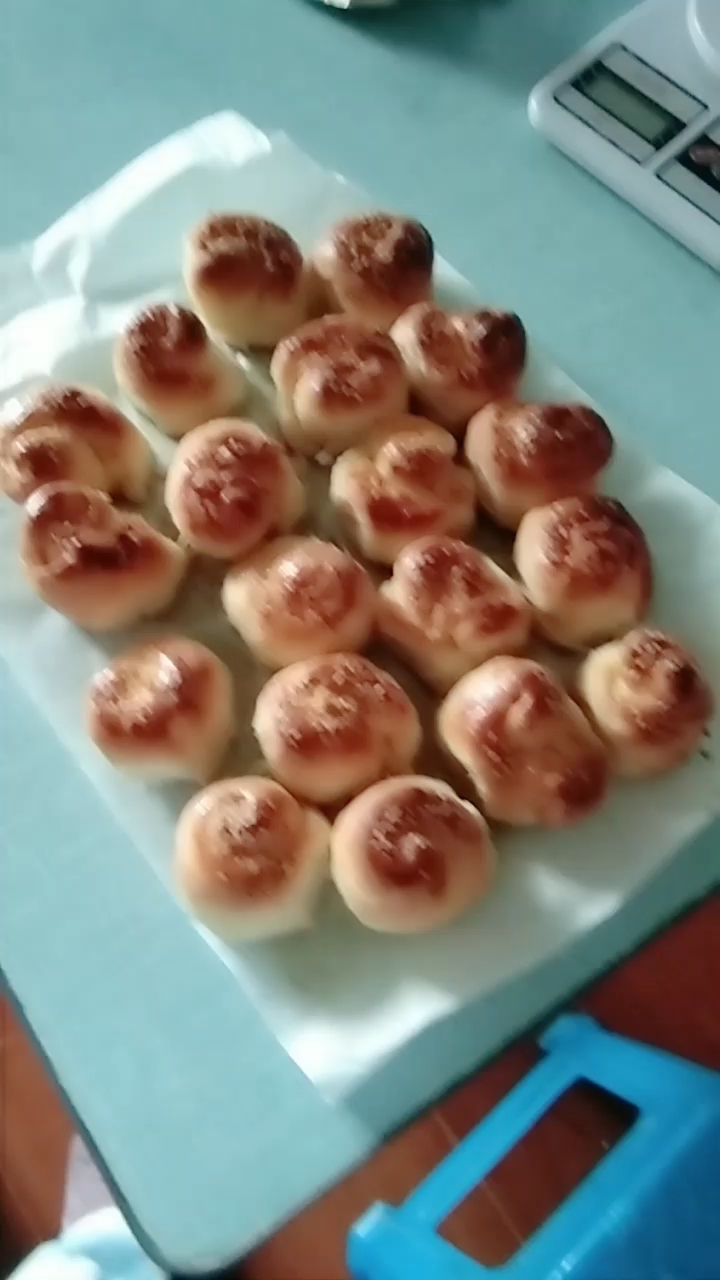 #欢乐幸福年#新年第一锅面包出炉了