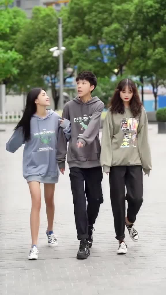 我不是渣男,我只是心碎成了好多块,你得到了其中一块就应该满足穿搭3分钟营养早餐挑战派大星街