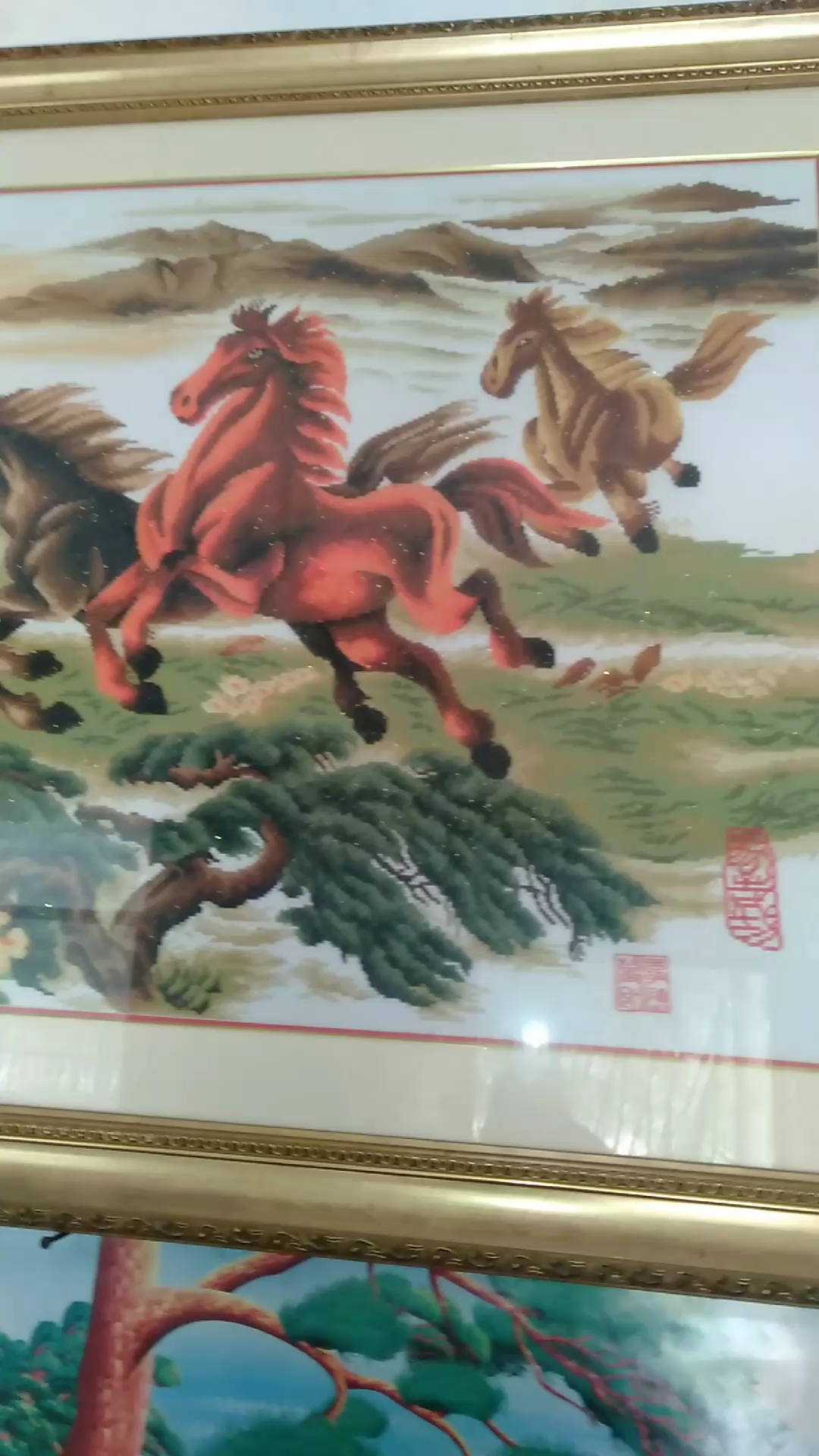 家人绣的十字绣,八骏图,历尽艰辛,两年才绣好……